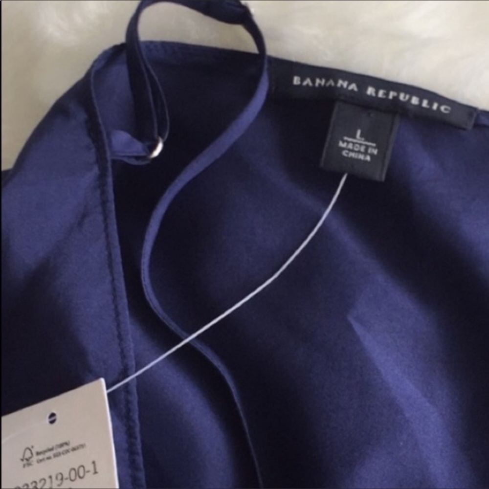 NWOT Banana Republic Silk Ruffle Top Large - Picture 7 of 7